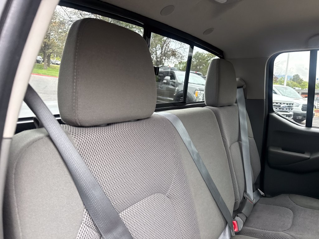 Used 2018 Nissan Frontier SV w/ Value Truck Package AWD/4WD image 24