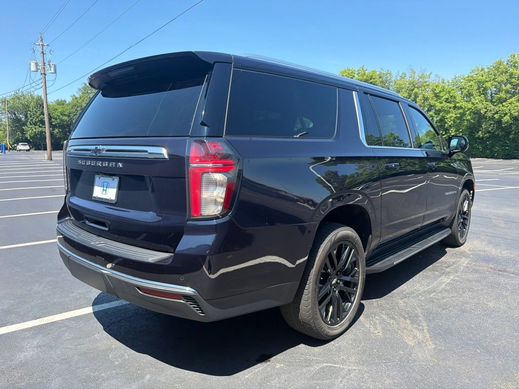 Used 2021 Chevrolet Suburban LS w/ Driver Alert Package AWD/4WD image 5