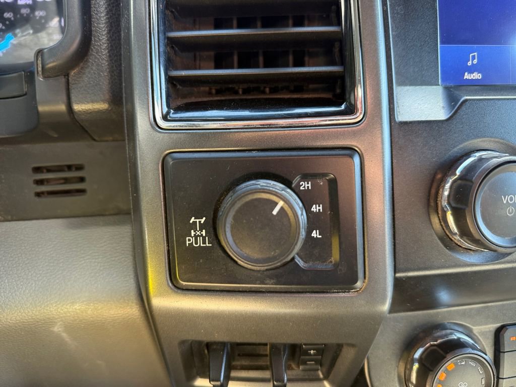 Used 2020 Ford F250 XLT w/ FX4 Off-Road Package image 28