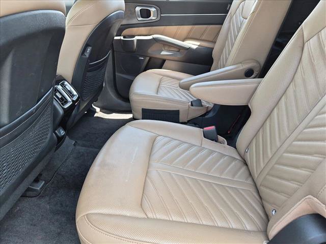 Used 2026 Kia Sorento SX Prestige w/ Olive Brown Leather Package AWD/4WD image 17
