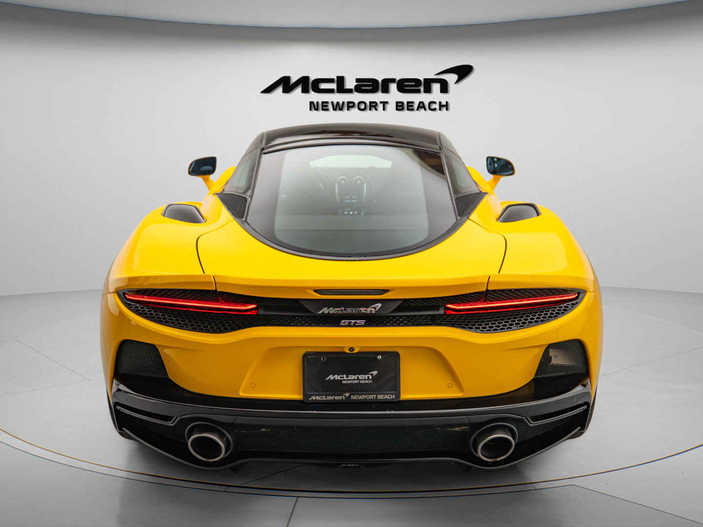 Used 2025 McLaren GTS RWD image 5