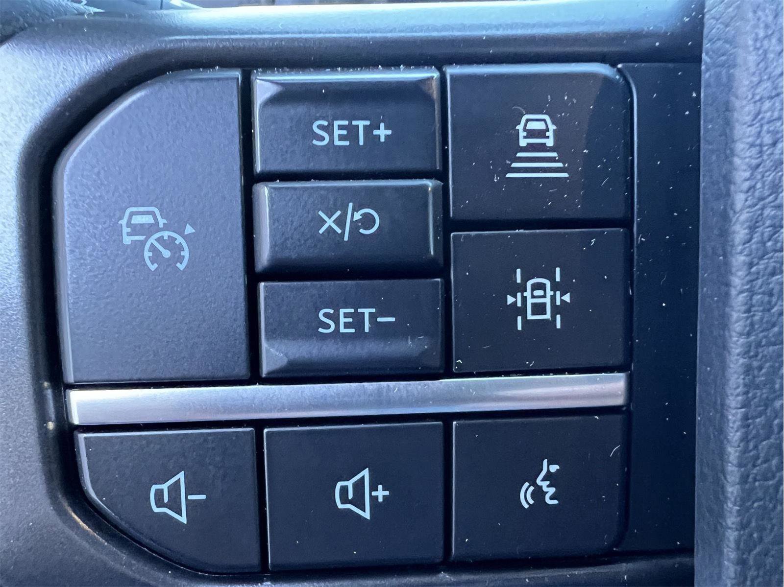 Used 2024 Ford F150 XLT w/ Equipment Group 303A High image 23