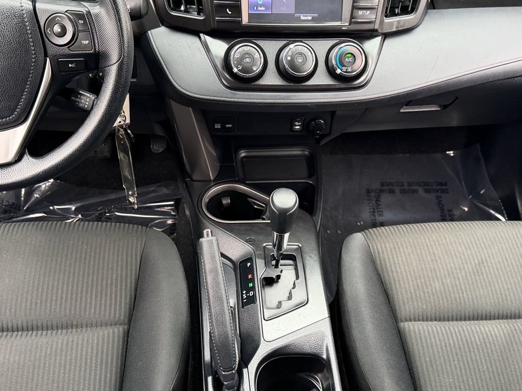 Used 2018 Toyota RAV4 LE w/ All Weather Liner Package AWD/4WD image 13