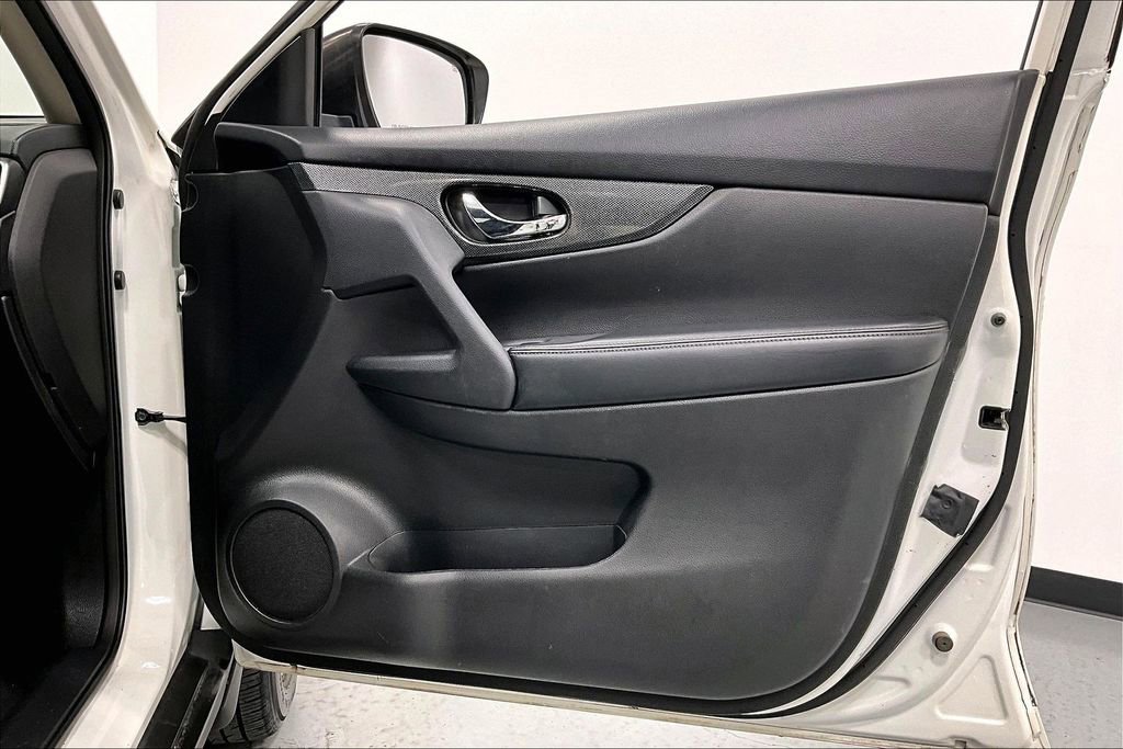 Used 2015 Nissan Rogue SL FWD image 21