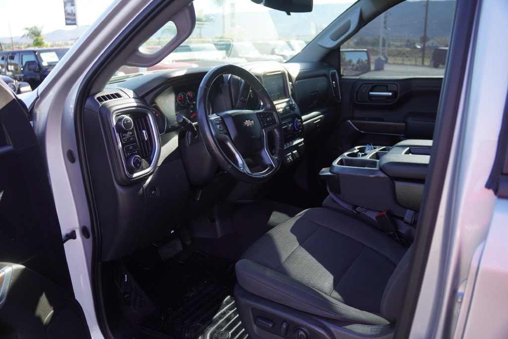 Used 2022 Chevrolet Silverado 1500 LT AWD/4WD image 6