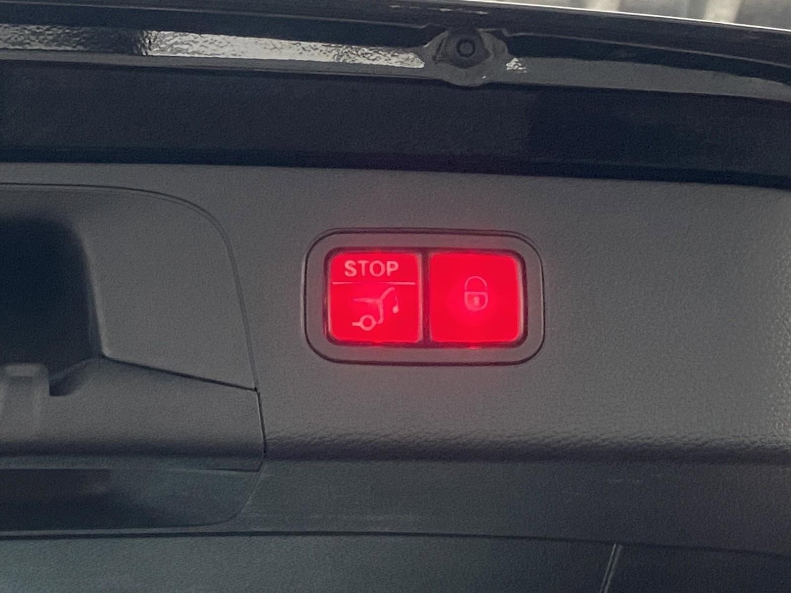 Used 2022 Mercedes-Benz GLC 300 4MATIC image 15