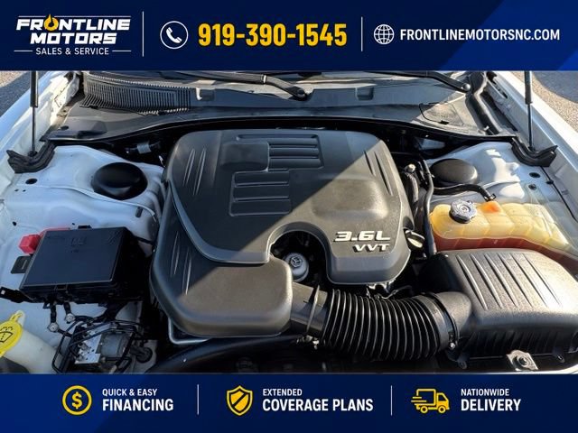 Used 2018 Dodge Charger SXT Plus RWD image 3