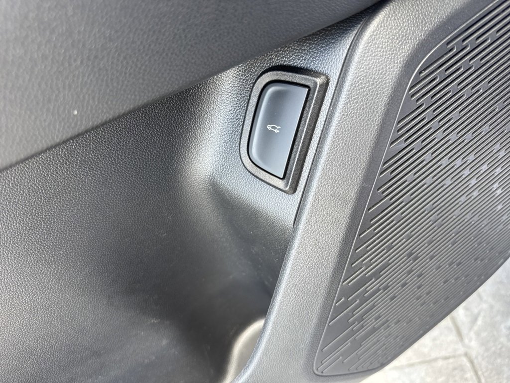 Certified 2025 Chevrolet Equinox LT w/ Convenience Package II image 11