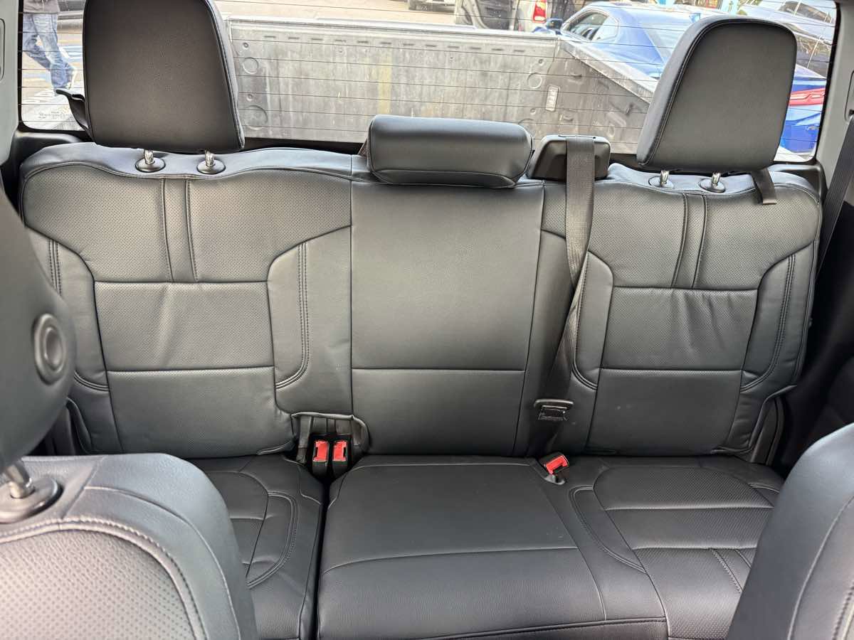 Used 2019 Chevrolet Silverado 1500 LT w/ Convenience Package image 20