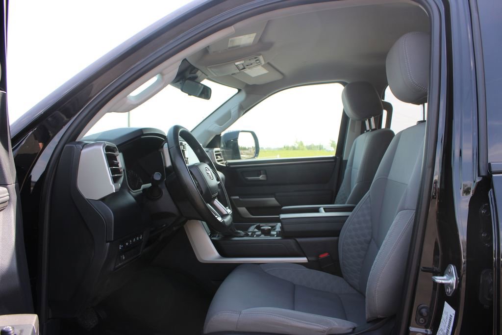 Used 2023 Toyota Tundra SR5 w/ SR5 Convenience Package AWD/4WD image 21