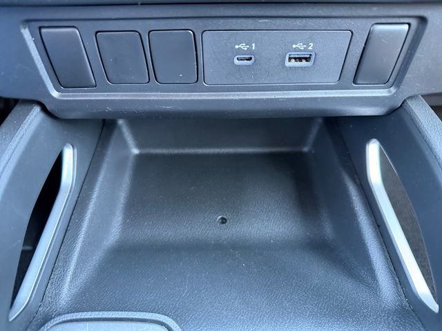 Used 2023 Nissan Frontier SV image 26