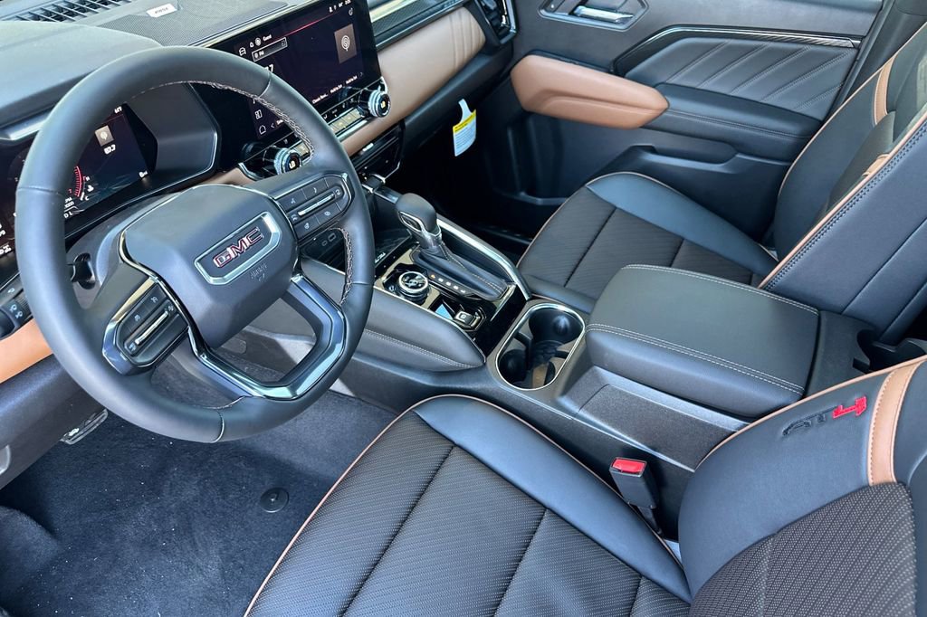 New 2026 GMC Canyon AT4 w/ Technology Plus Package AWD/4WD image 8