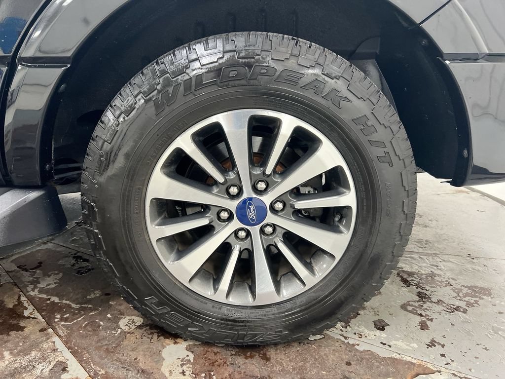Used 2016 Ford Expedition XLT AWD/4WD image 27