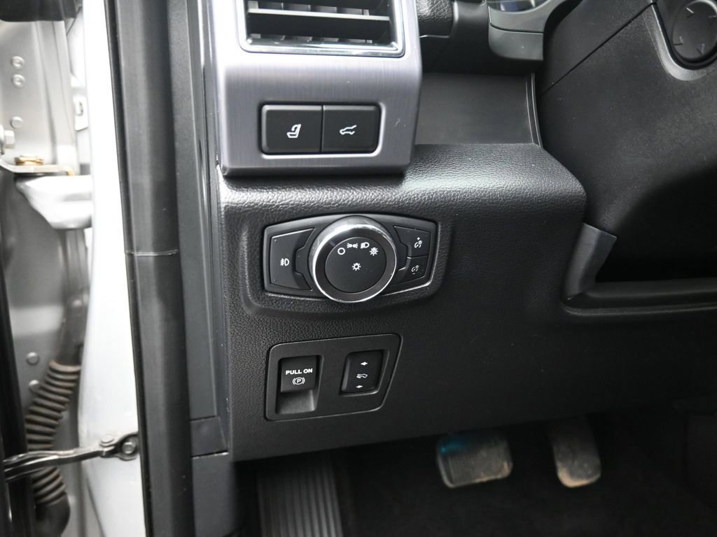 Used 2019 Ford Expedition Max Platinum AWD/4WD image 12