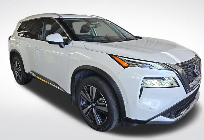Used 2023 Nissan Rogue Platinum w/ Platinum Premium Package FWD image 2