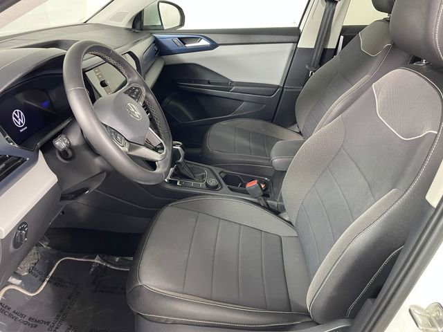 Used 2023 Volkswagen Taos SE w/ Panoramic Sunroof Package AWD/4WD image 2