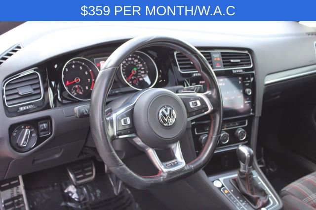 Used 2018 Volkswagen GTI SE image 16