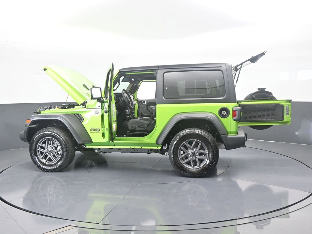 Used 2025 Jeep Wrangler Sport image 65