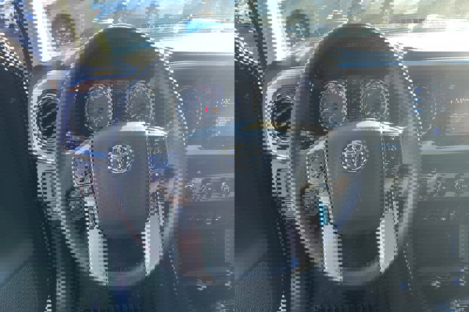 Used 2019 Toyota Tacoma SR5 image 14