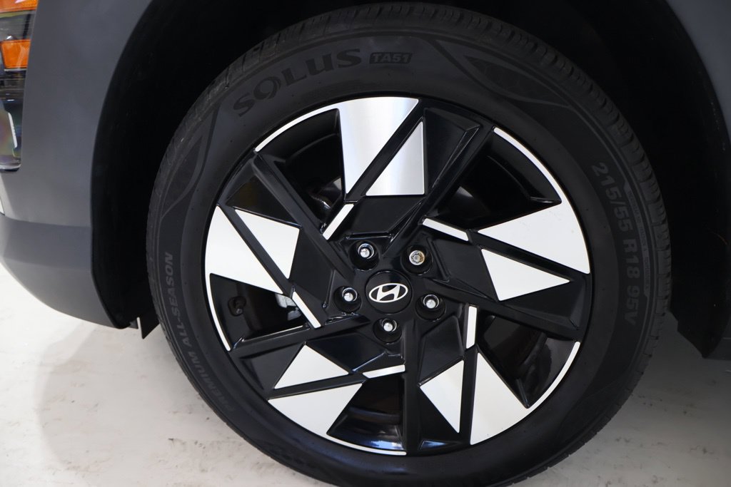 Used 2024 Hyundai Kona SEL w/ Convenience Package FWD image 10