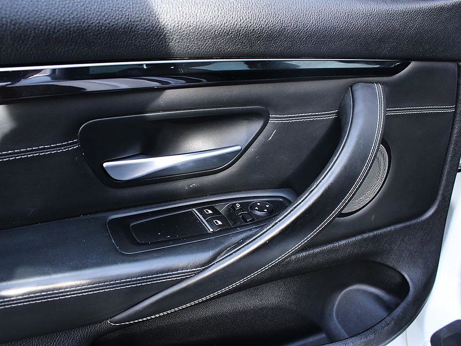 Used 2019 BMW M4 Coupe w/ Competition Package image 9