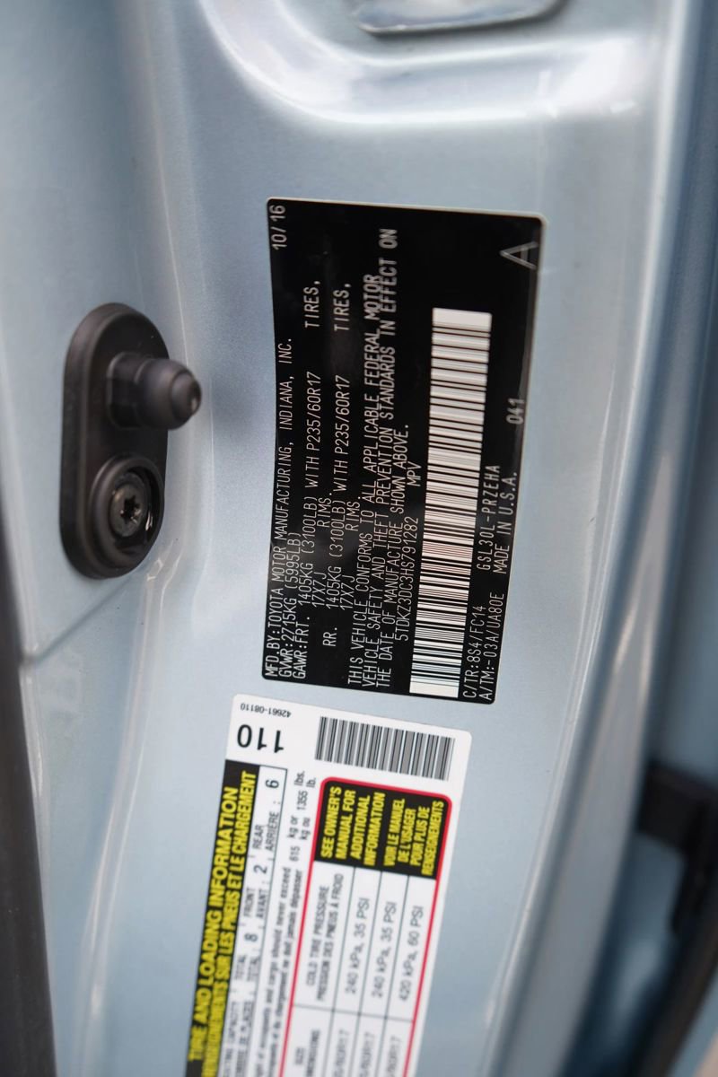 Used 2017 Toyota Sienna LE image 9