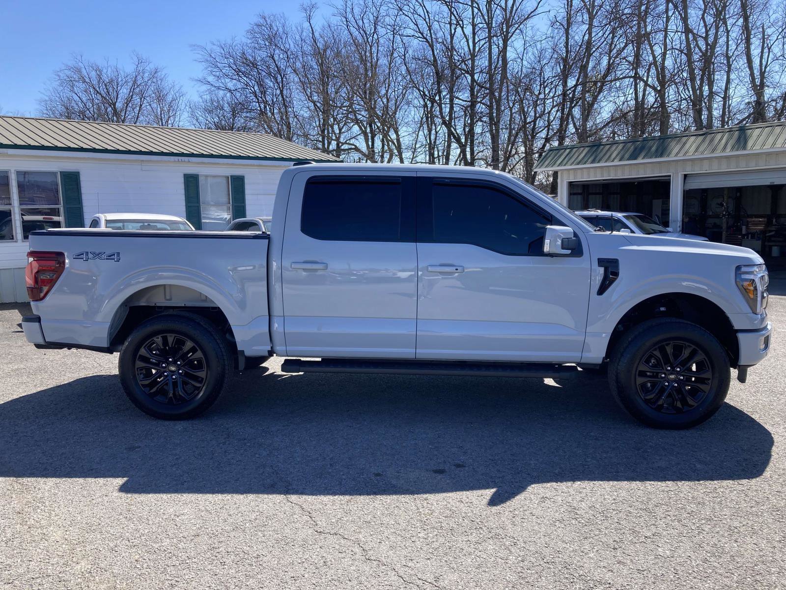 Used 2024 Ford F150 Lariat image 2
