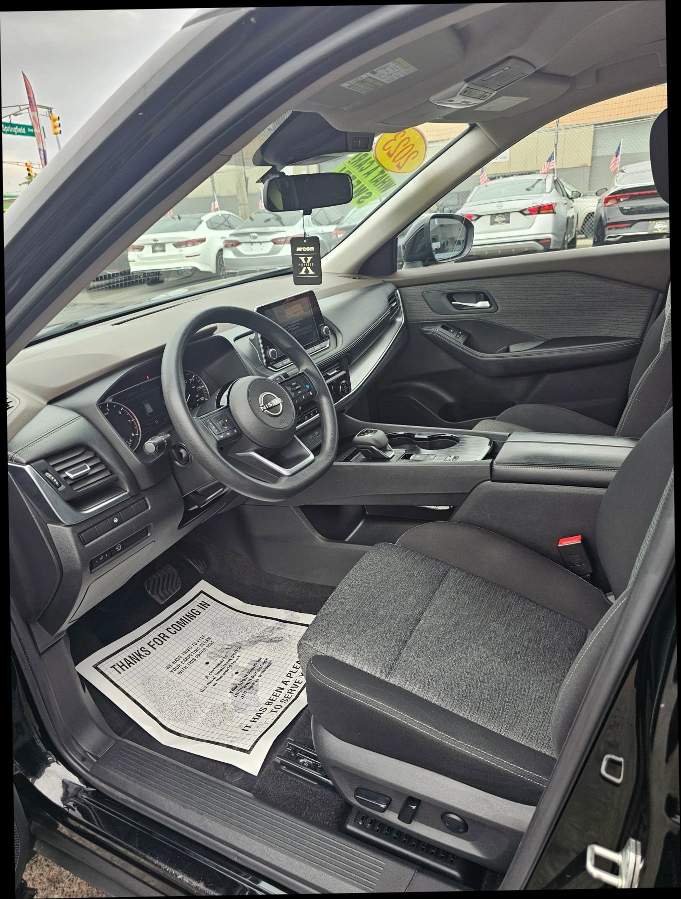 Used 2023 Nissan Rogue SV image 7
