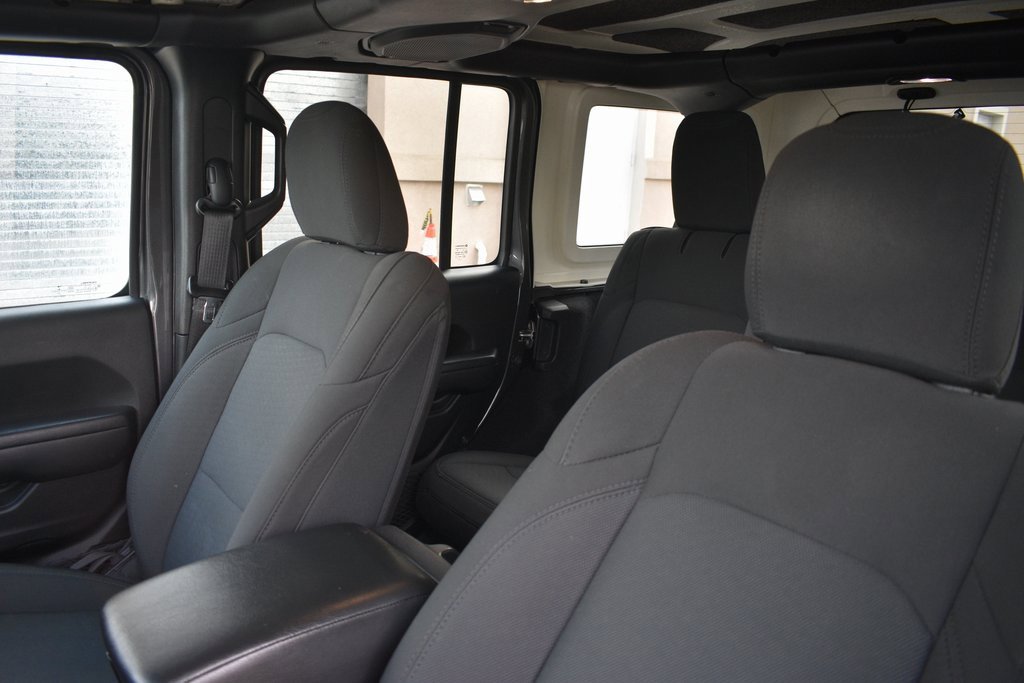 Used 2023 Jeep Wrangler Willys image 10