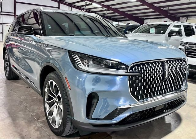 Used 2025 Lincoln Aviator Reserve w/ Illumination Package RWD image 1