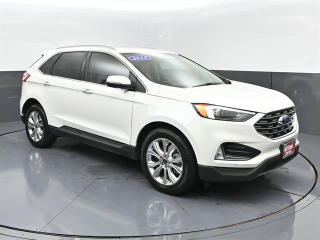 Certified 2024 Ford Edge Titanium AWD/4WD image 2