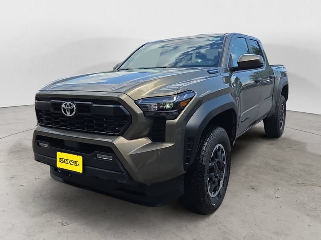 Used 2025 Toyota Tacoma TRD Off-Road AWD/4WD image 1