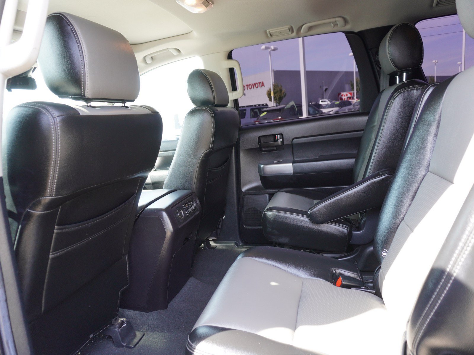 Used 2022 Toyota Sequoia TRD Sport AWD/4WD image 14