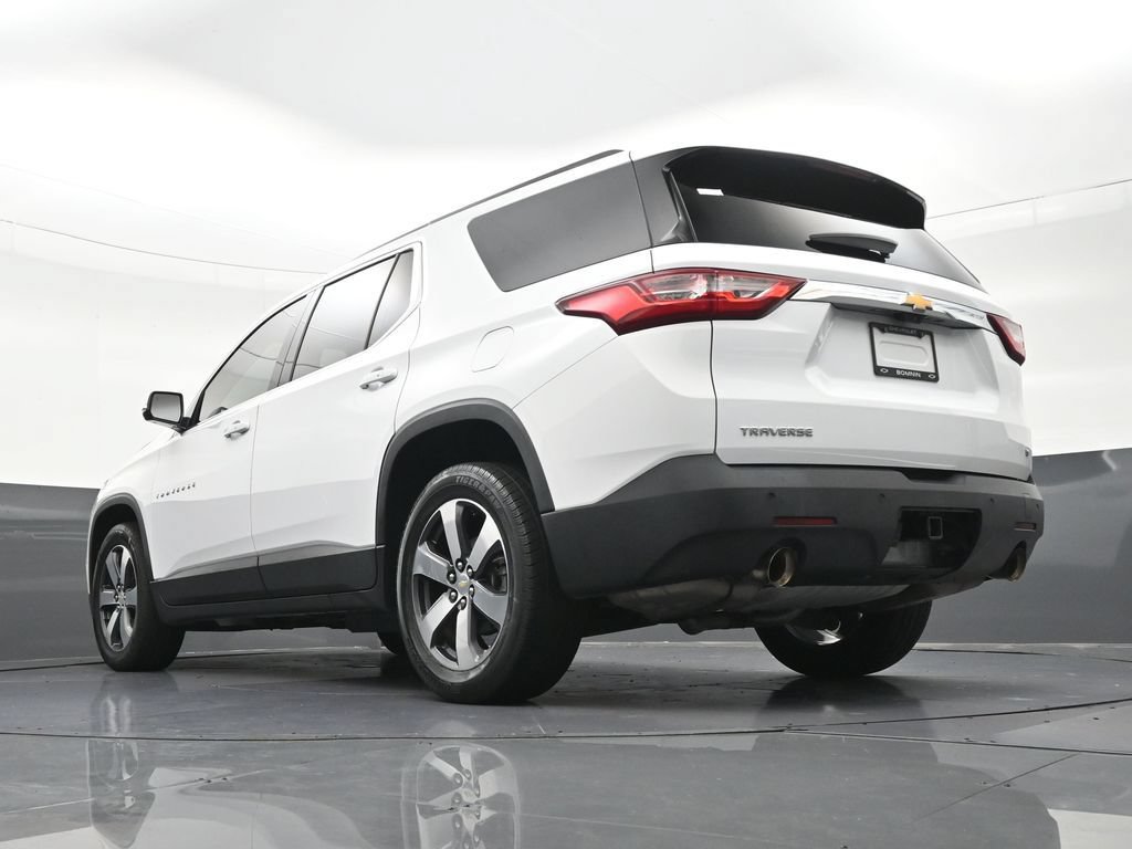 Used 2019 Chevrolet Traverse LT w/ LT Premium Package FWD image 28