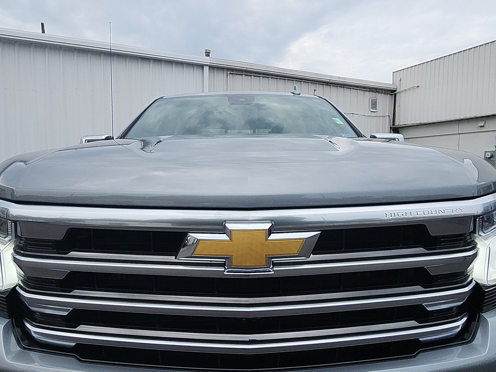 Used 2024 Chevrolet Silverado 1500 High Country w/ High Country Premium Package AWD/4WD image 14