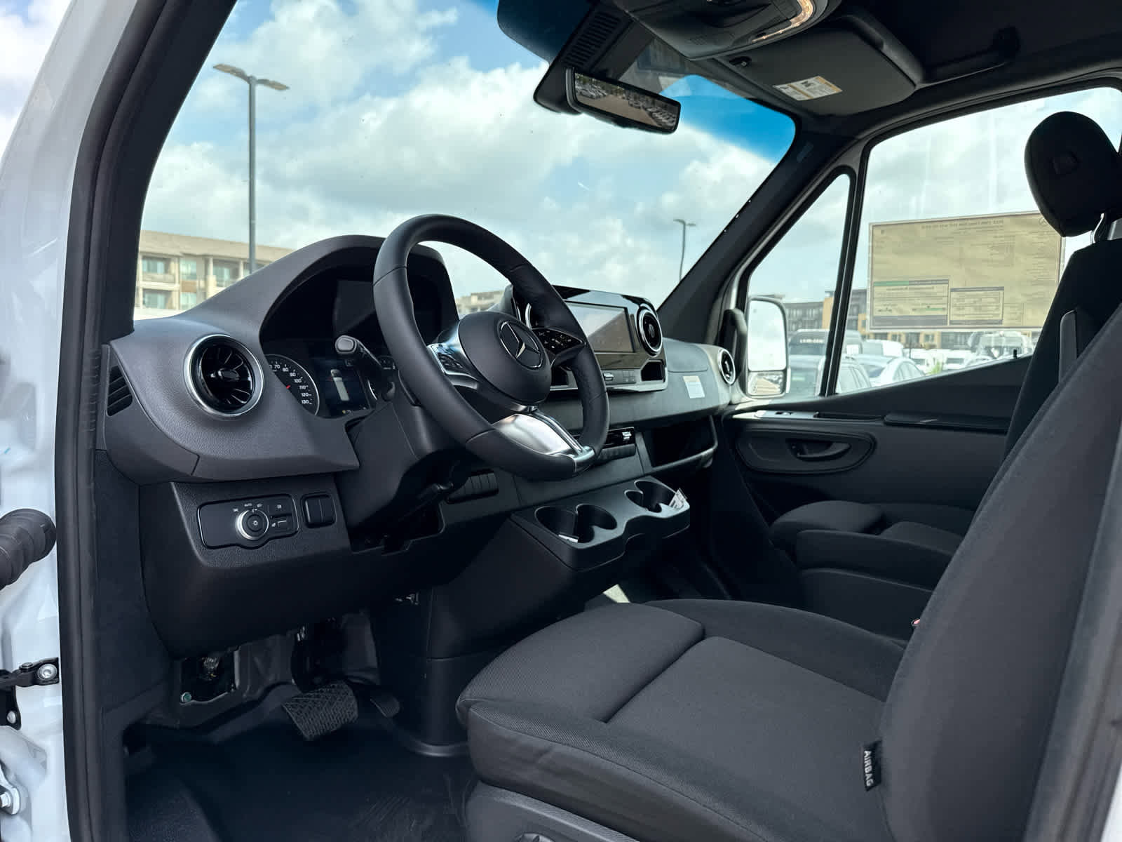 New 2025 Mercedes-Benz Sprinter 2500 image 22