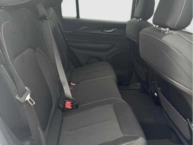 New 2025 Jeep Grand Cherokee Laredo w/ Luxury Tech Group I image 26