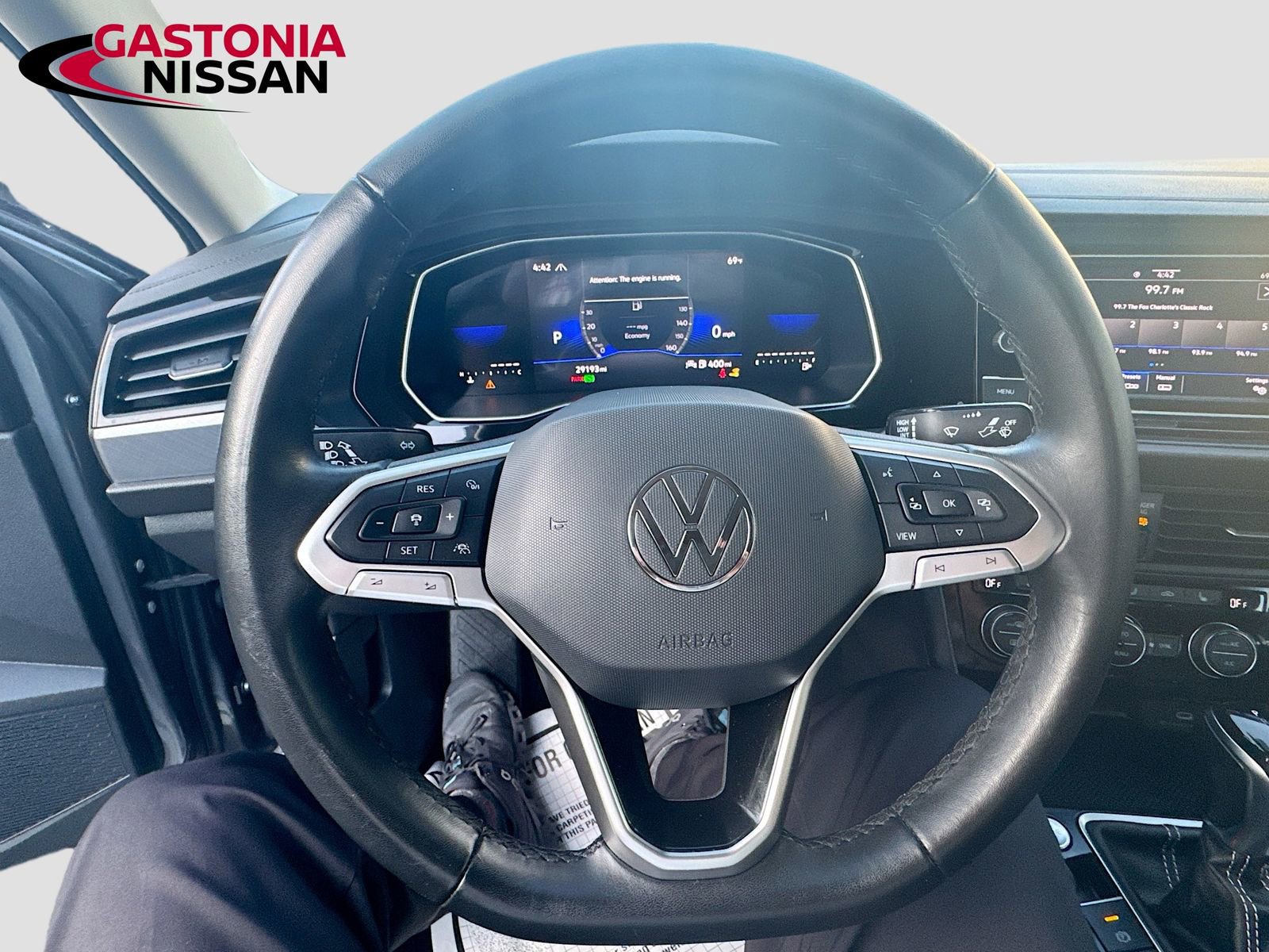 Used 2024 Volkswagen Jetta SE image 13