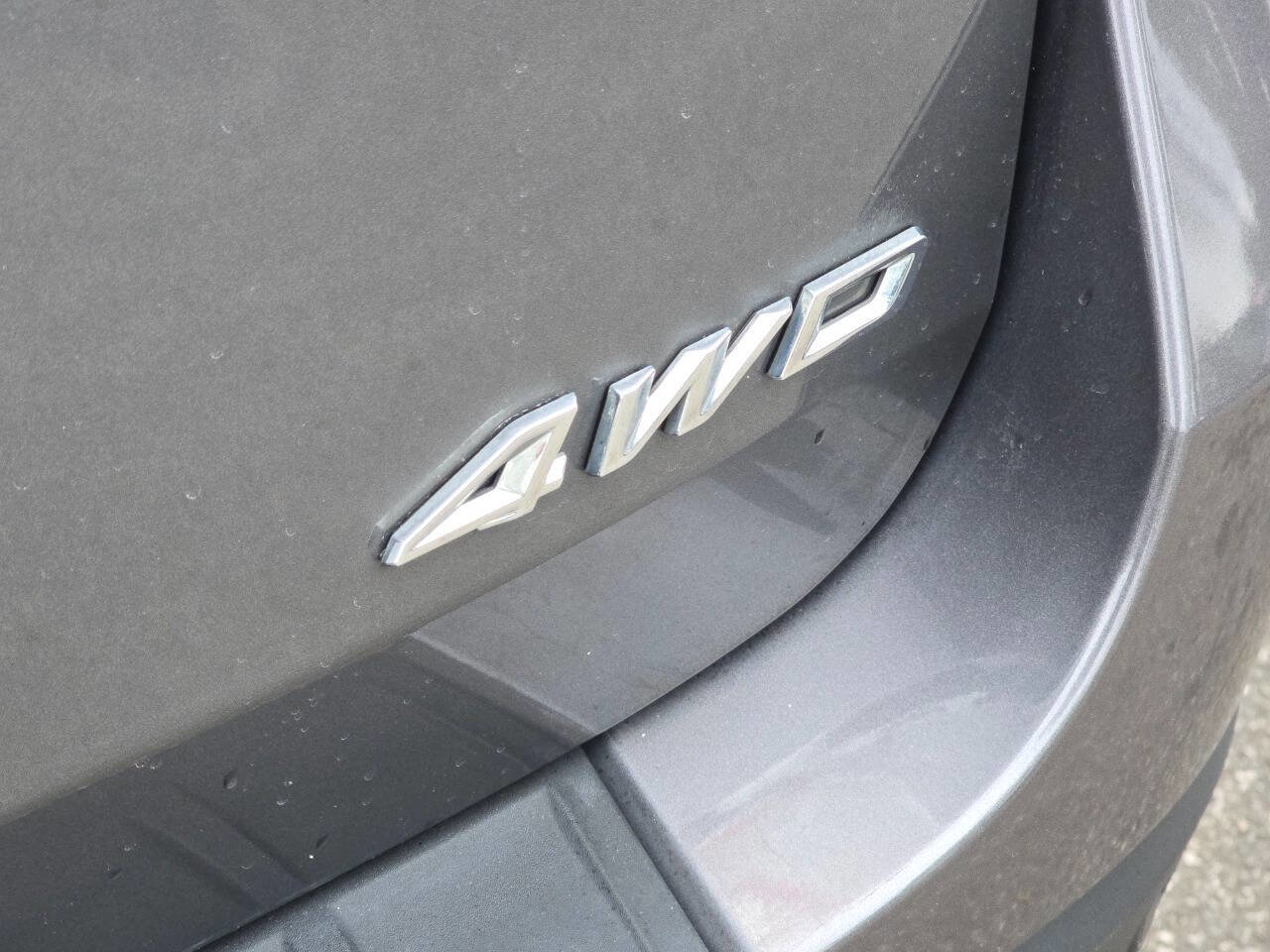 Used 2022 Ford Explorer XLT image 9