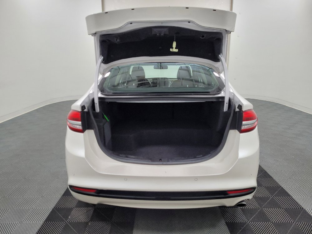 Used 2018 Ford Fusion Titanium FWD image 29