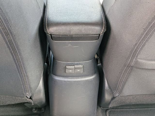 Used 2020 Nissan Versa S FWD image 28