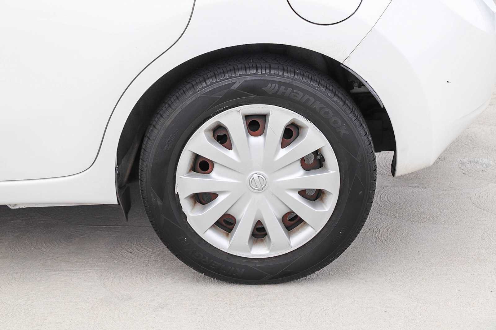 Used 2015 Nissan Versa Note SV FWD image 12