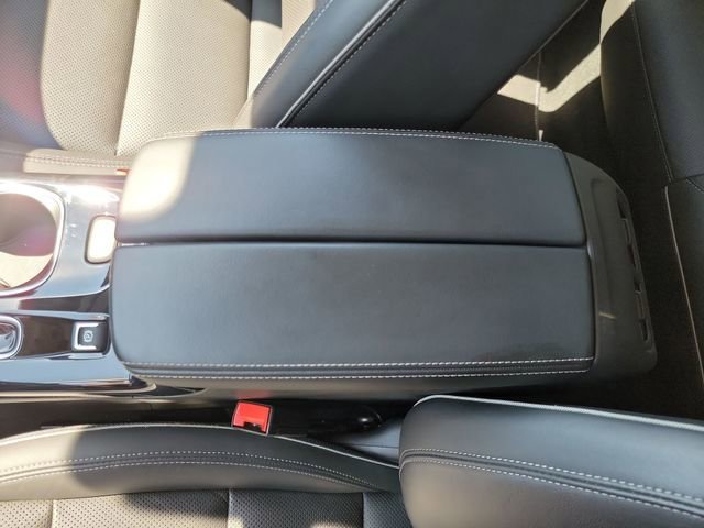 Used 2021 Buick Envision Essence w/ Technology Package I FWD image 25