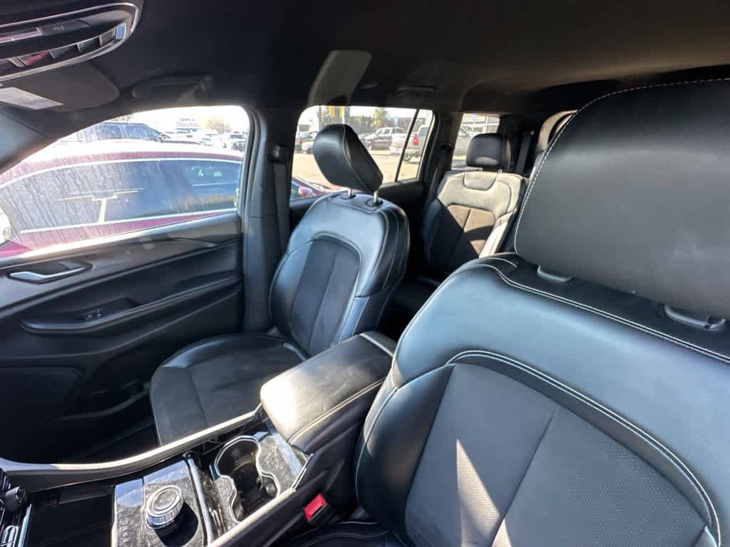 Certified 2023 Jeep Grand Cherokee L Laredo RWD image 7