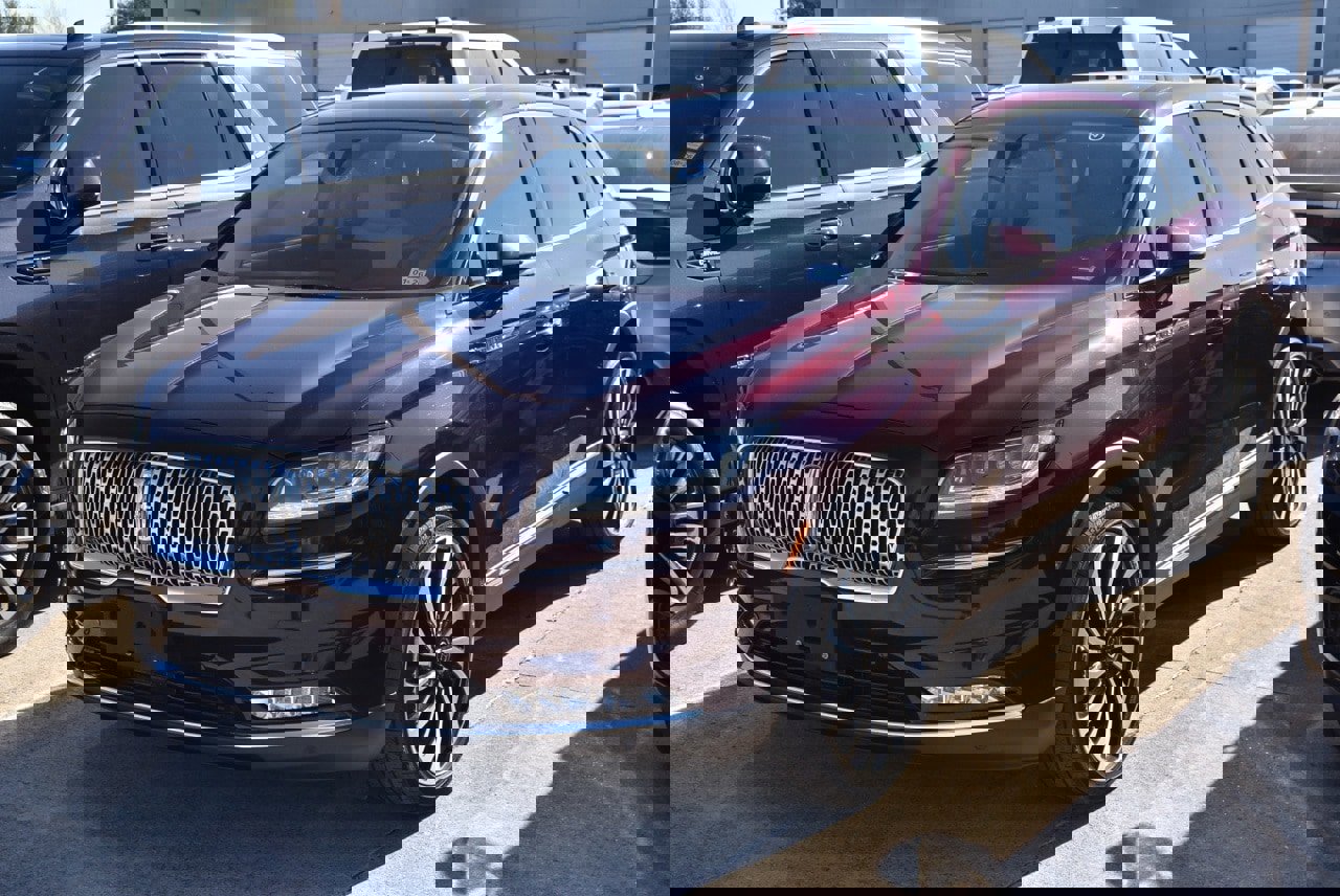 Used 2023 Lincoln Nautilus Black Label image 1