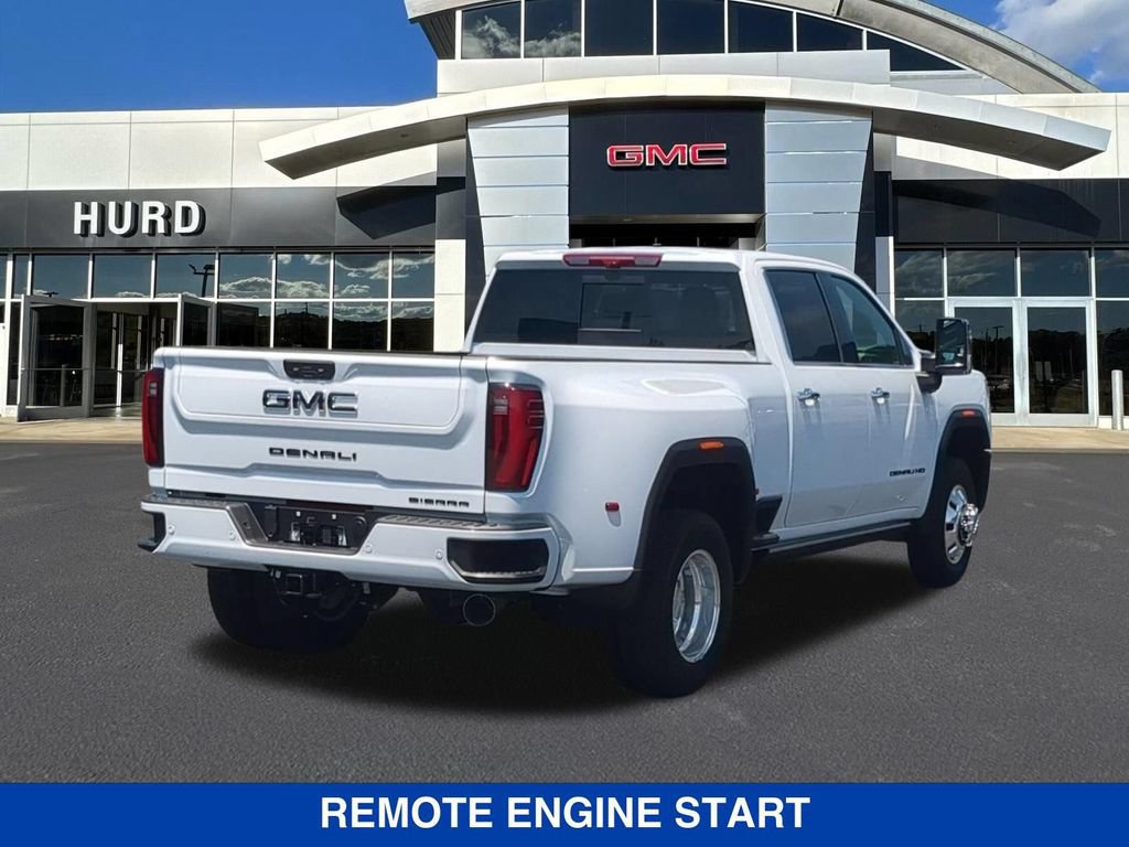 New 2026 GMC Sierra 3500 Denali Ultimate w/ LPO, Black Badging Package AWD/4WD image 4