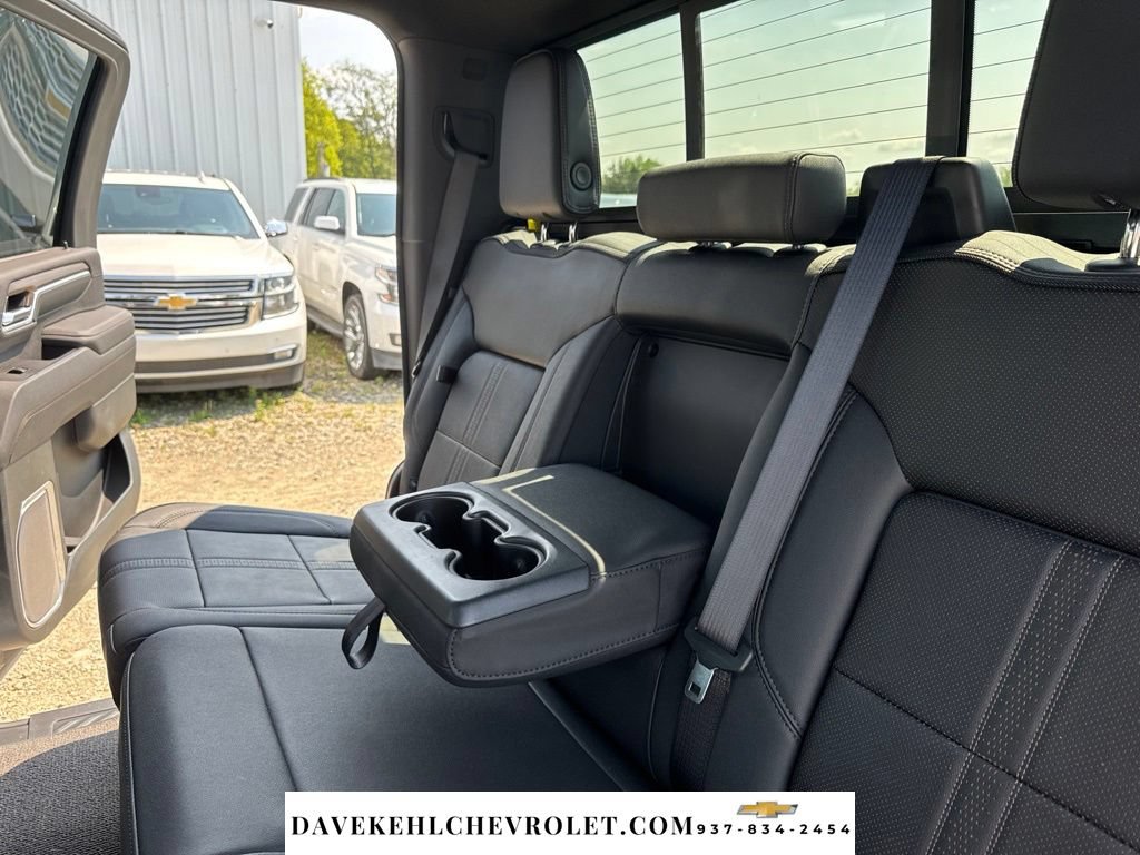 Used 2025 Chevrolet Silverado 3500 High Country w/ High Country Premium Package AWD/4WD image 25