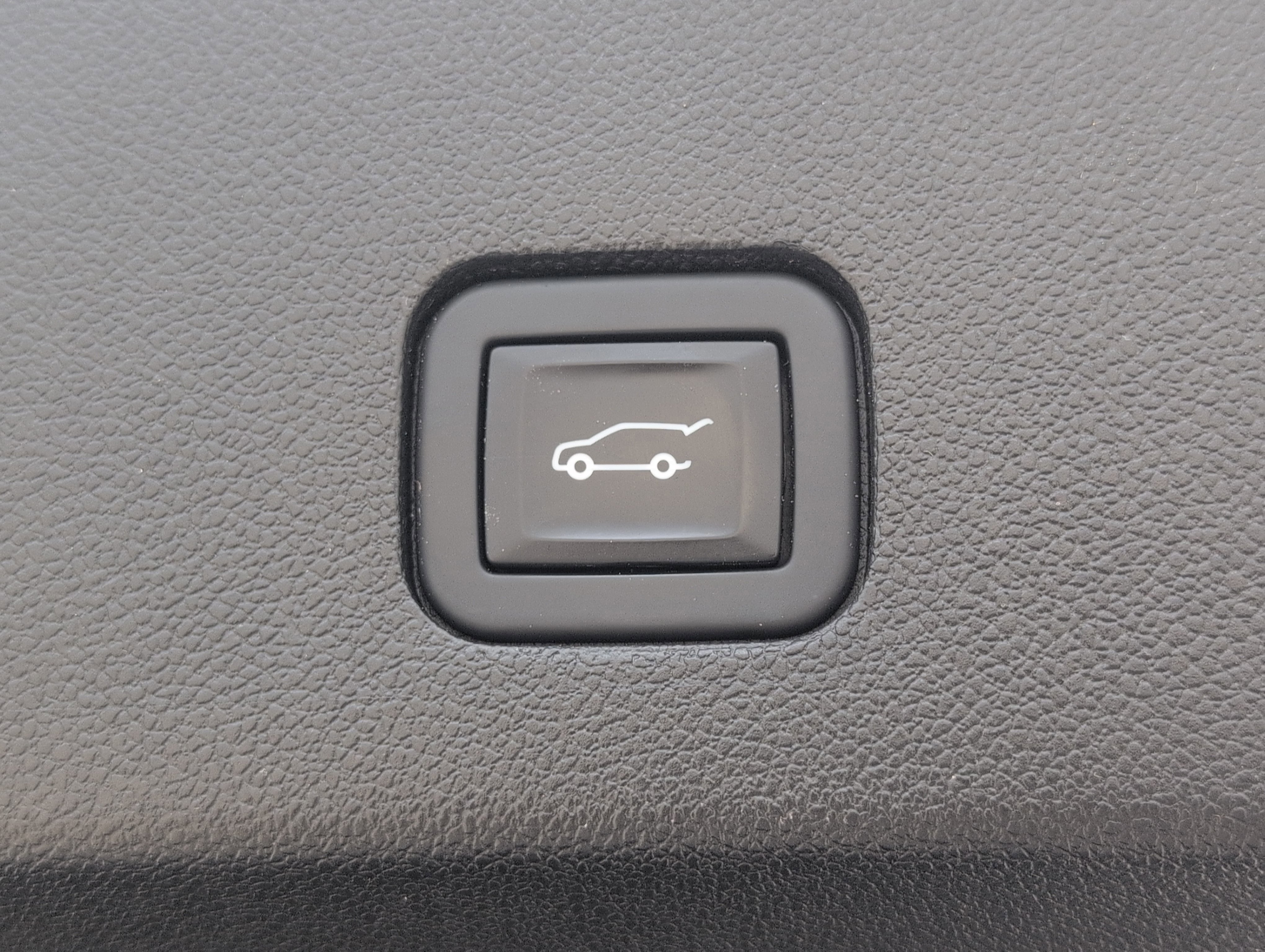 Certified 2023 Cadillac XT6 Premium Luxury w/ Technology Package image 6