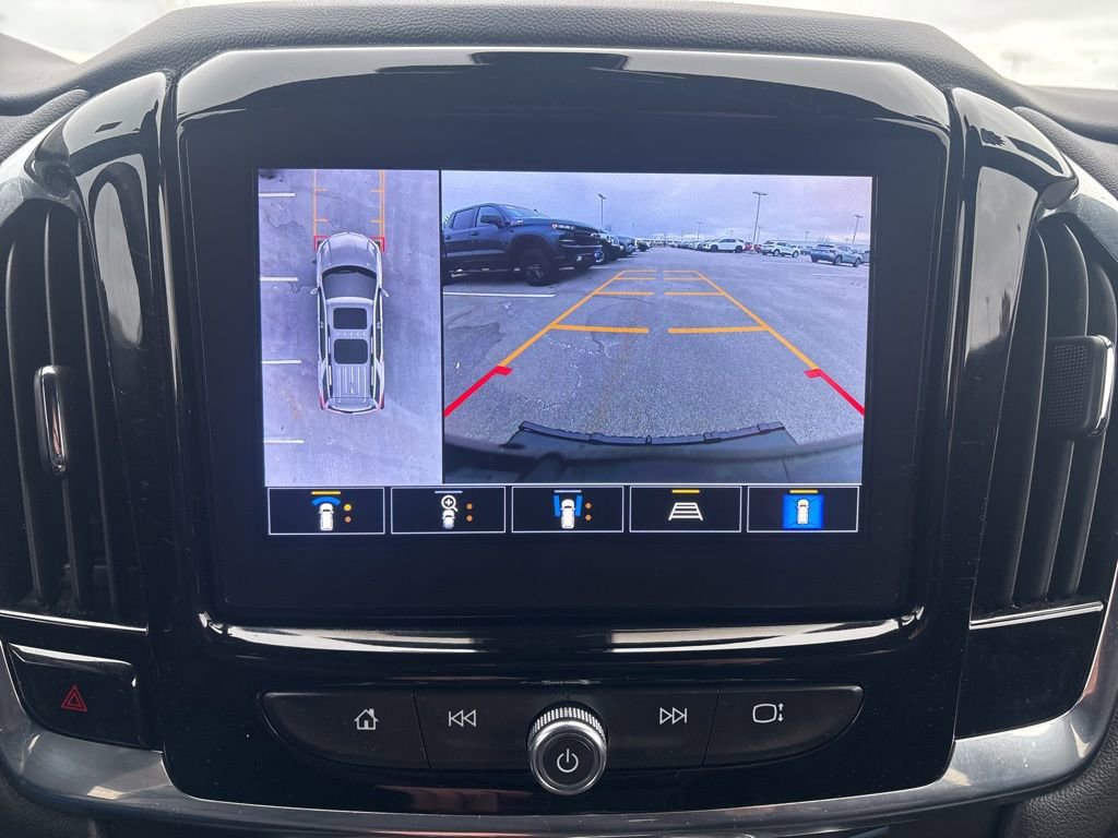 Used 2023 Chevrolet Traverse RS w/ LPO, Floor Liner Package image 28