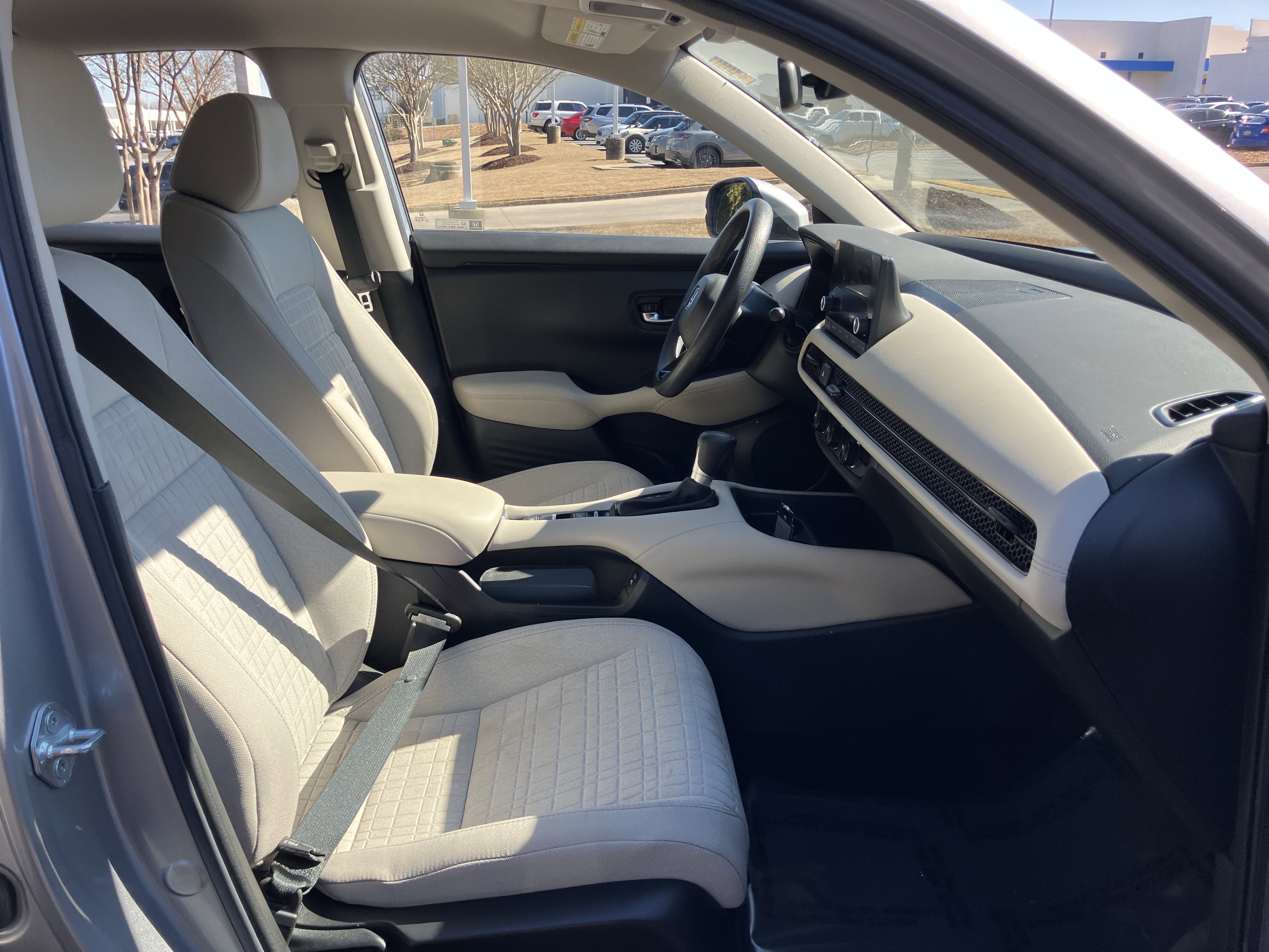 Used 2024 Honda HR-V LX image 34